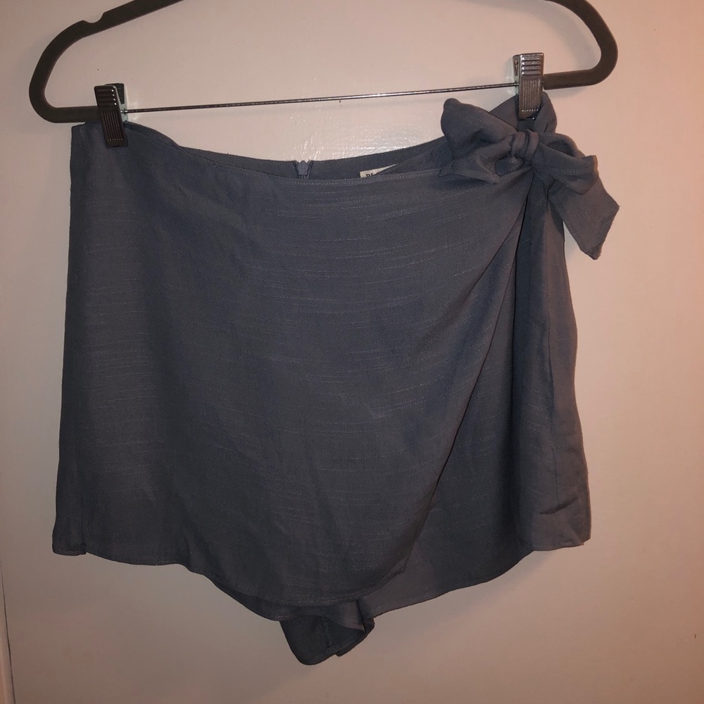 Black Swan: Blue Skort